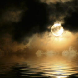 ocean and moon - deposit photos