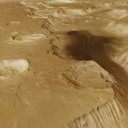 martian canyon - ESA